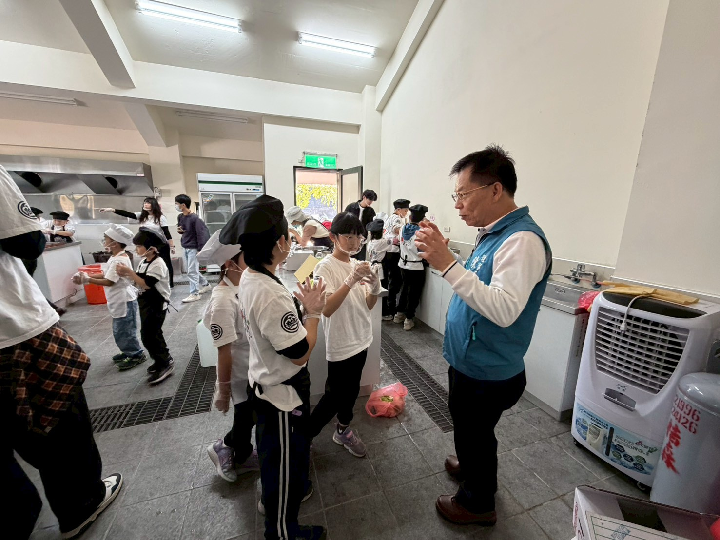 LINE_ALBUM_202623_260203_76